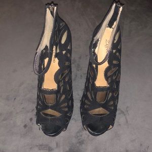 ZIGI SOHO Open toe heels